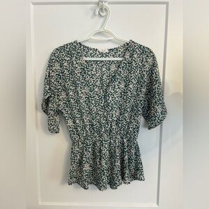 Sienna Sky Floral Blouse Size Small